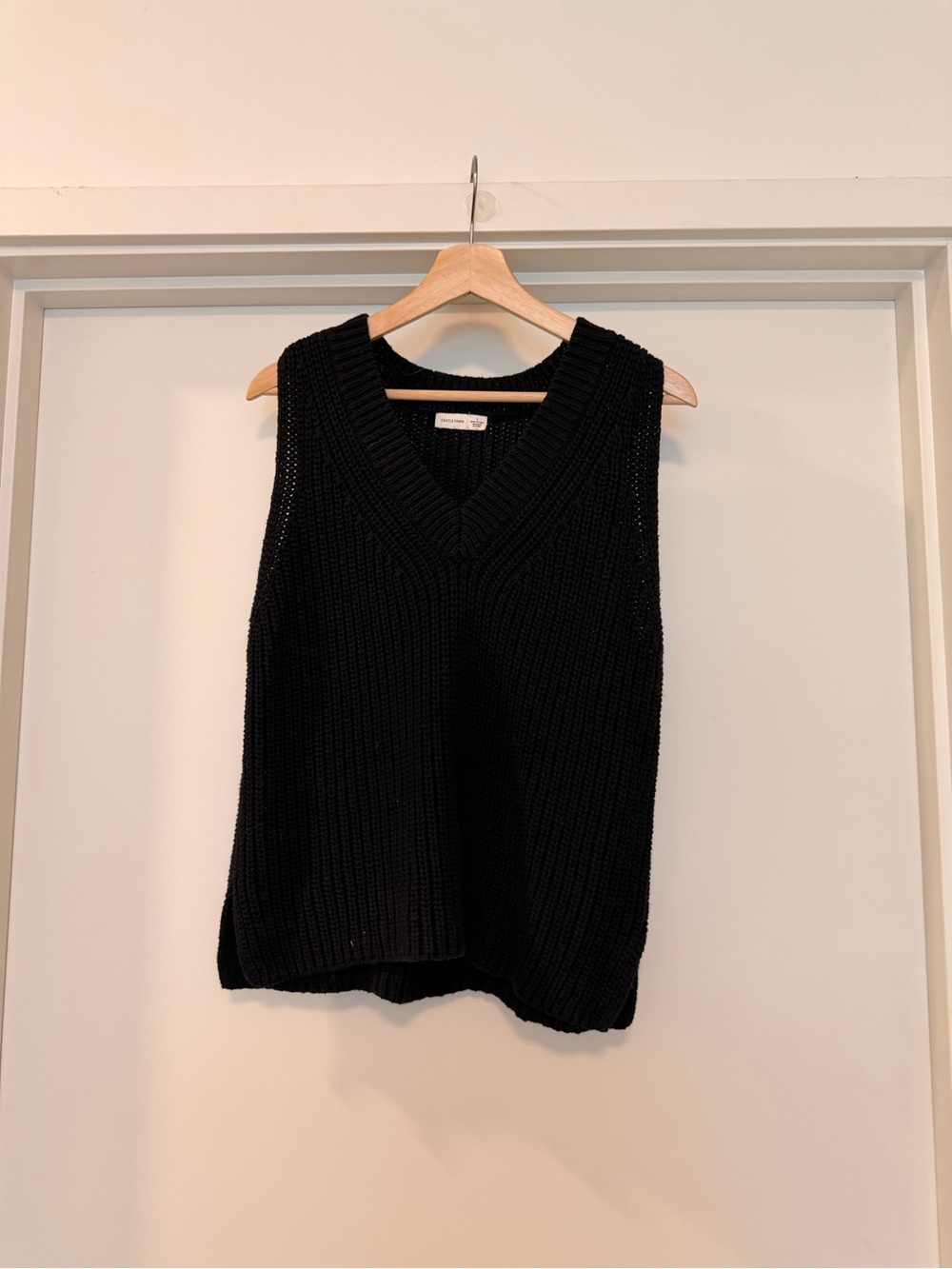 Gentle Fawn Large Black V-Neck Knit Sweater Vest